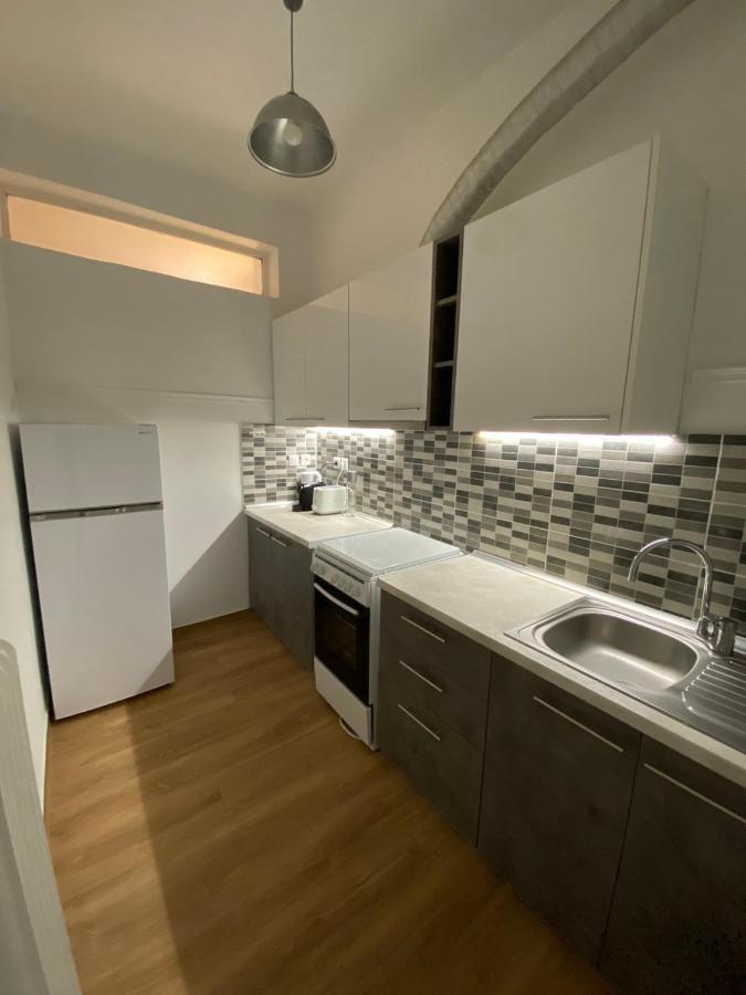 Stylish Urban Apartment By Yha Atenas Exterior foto